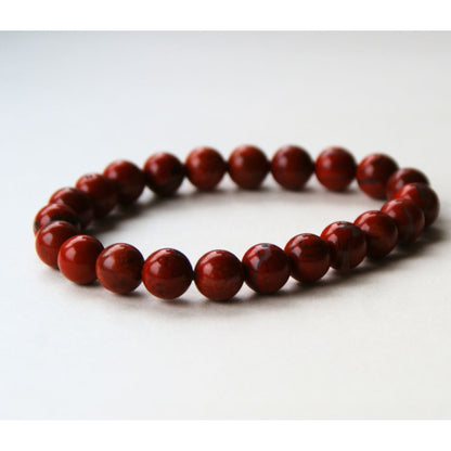 BRANSOLETKA Z JASPISU CZERWONEGO – ODWAGA, STABILNOŚĆ I KONSEKWENCJA