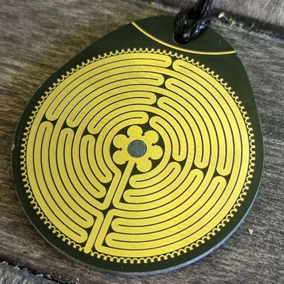 Cymatyczny Wisiorek - Labirynt Chartres 