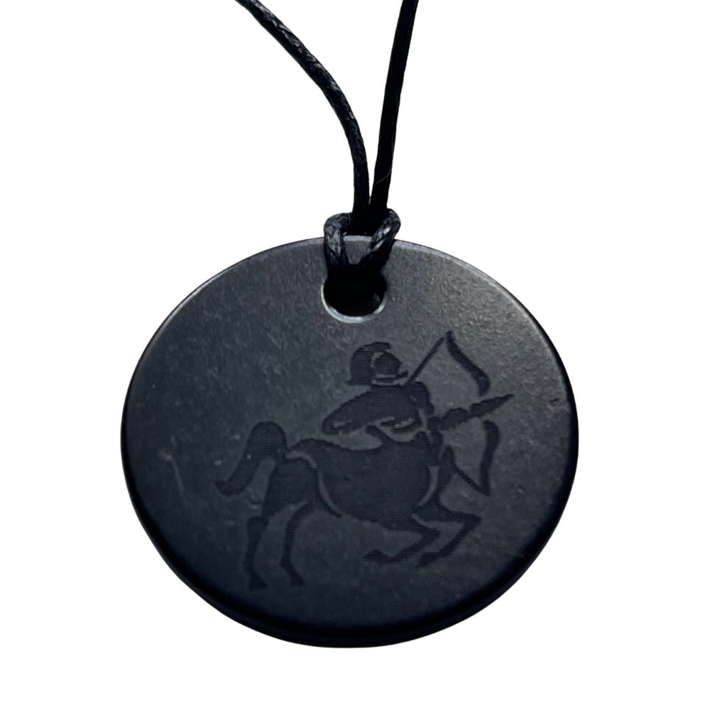 Naszyjnik "Sagittarius" z Szungitu 3 cm